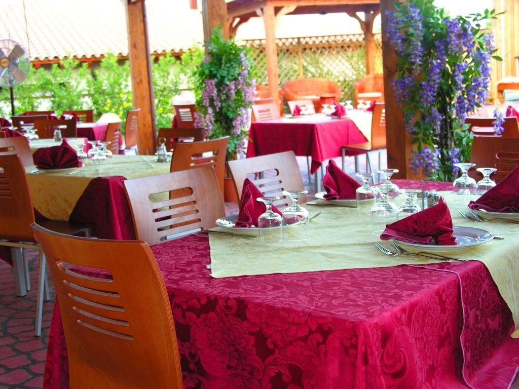 Sa Rocca Sport E Resort Гуспини Екстериор снимка