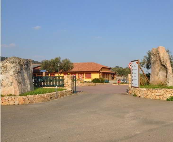Sa Rocca Sport E Resort Гуспини Екстериор снимка